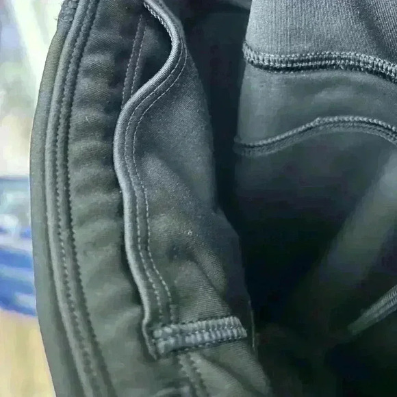 Athleta Women's  Mesh Contender Capri Leggings Black Zipper Pockets Size XS - Picture 5 of 9